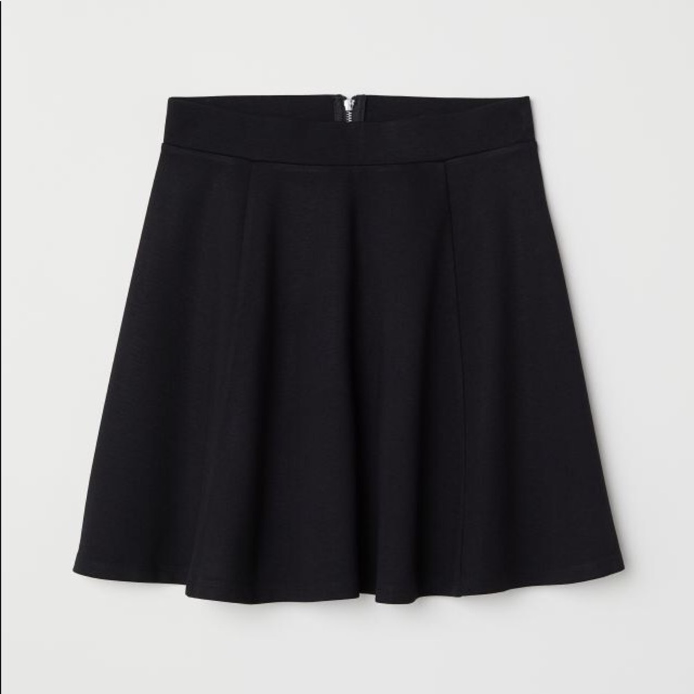 H&M | Black Skater Skirt, size S